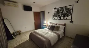 Suite climatizada, ao lado da praca principal - Image 5