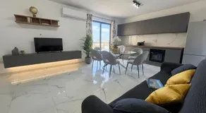 New 3 BR Apartment St Paul with Pool by MaBeLi - Image 2