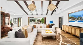 Grand Mediterranean Villa in La Jolla Hillside - Image 3