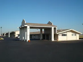 Regency Inn Perrysburg - Image 4