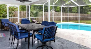 Modern Home Heated Pool Close to Beaches - Image 5