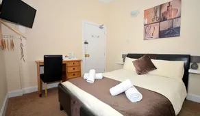 Varis House - Image 4