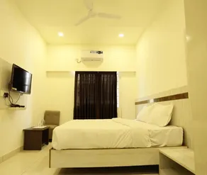 Hotel Sigma Suites - Image 2