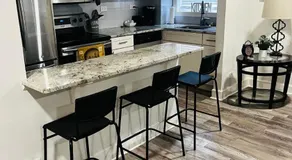 Cozy Downtown Atlanta Condo - Image 4