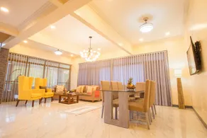 Bella Villa Coron - Image 2