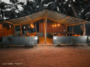 Redkar Rooms Gokarna Beach front AC And Non AC Rooms - Image 2