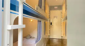 Charlie's Hangar Surf Hostel - Image 2
