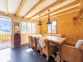 Chalet in posizione soleggiata con splendida vista sulle montagne - Image 4