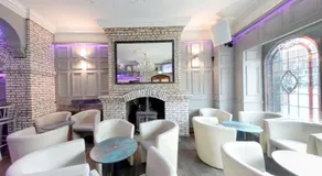 The George Hotel - Image 5