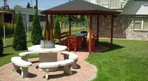 Family Home Apartment - Image 5
