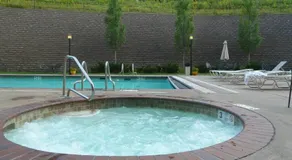 Slopeside Ski-In/Ski-Out ; HotTub ; 2 Room 2 Bath - Image 4