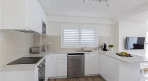 Coastal Views - waterfront guest apartment - Image 2
