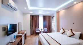Sky hotel 390 QUang Trung Thành phố Uông Bí tỉnh Quảng Ninh - Image 2