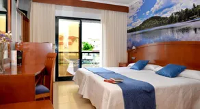 Hotel Portonovo - Image 2