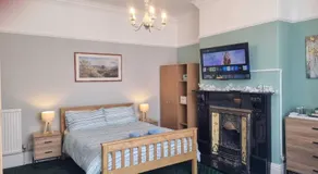 The Meltham Guesthouse Scarborough - Image 2