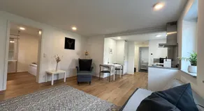 Modernes Apartment mit eigener Terrasse & Garten - Image 2