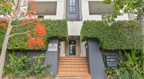 Live the Brisbane Life, 5 Min to Felons - Image 4
