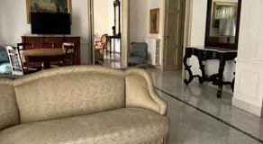 Luxury suite on the square - Image 2