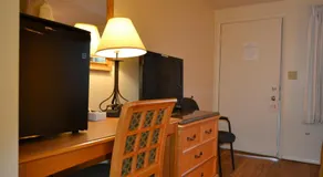 The Ship Motel - Image 5