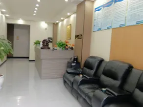 Yuehe Business Hotel - Image 5