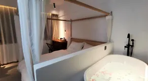 Moonlight Hotel - Image 4