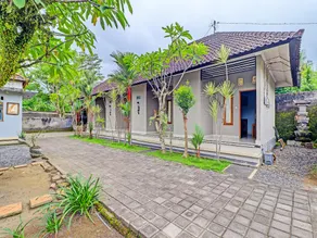 OYO 92203 Tata Guest House - Image 5