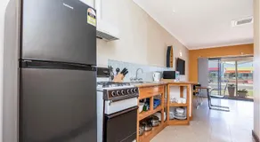 Windsurfer Beach Chalet 4 - Image 3