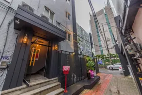 HIVE Hotel - formerly Hotel YOLO - Image 5