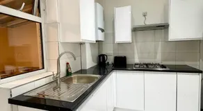 3 Bedrooms House CheapUKholiday - Image 5