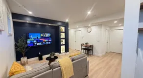 Modern 1BR Private Suite NW Near Airport & Amazing Shopping! Free Netflix, Parking! - Image 2