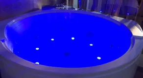 Appartement jacuzzi privatif : Urban Love - Image 4