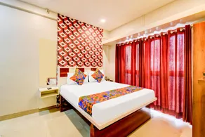 Collection O Dagdu Seth Ganpati Crossway Formerly Malwade Motels - Image 2