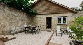 Shizuka Lodge - Award-Winning Gardens near Ventnor - Image 4