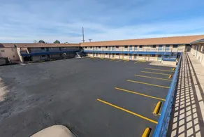 Travelodge by Wyndham Clovis - Image 5