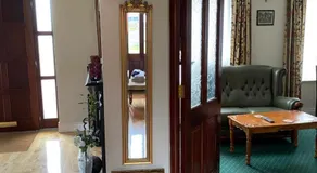 Ros Villa Guesthouse - Image 2