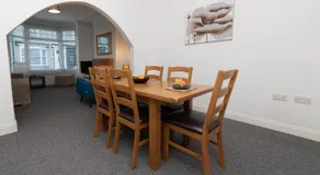 Hampton House - Image 2
