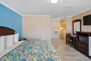 Hotel Beeville -US 181 - Image 2