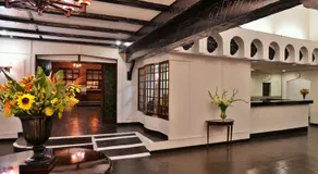 Cresta Churchill Hotel - Image 5