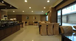 Noble Motel - Image 3
