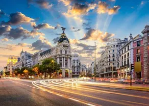 GRAN VIA -Chueca ROOMS PARKING TPH - Image 4