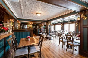 Saddleback Inn at Lake Arrowhead - Image 5