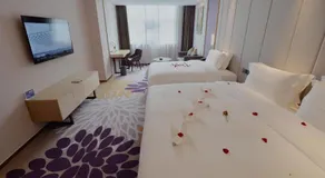 Lavande Hotel Xingyi Jushan Avenue - Image 5