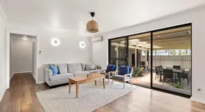 Bluewater Retreat - Pet-Friendly Coastal Oasis - Image 1