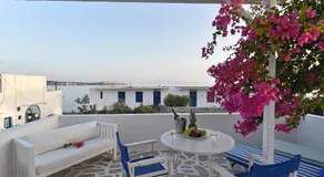 Tarsa Seaside Studios & Apartments - Image 2