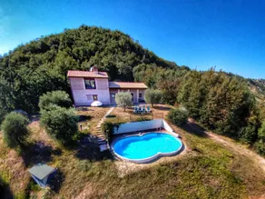 Feriehus med pool nær Assisi - Image 5