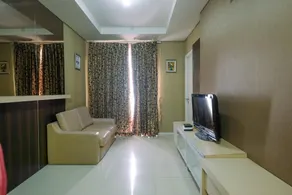 Spacious 2BR Apartment at The Lavande By Travelio - Image 2