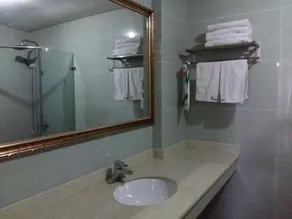 Chenghe Boutique Hotel - Image 3