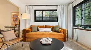 Luxe Treehouse Apt•Walk to Town•King Bed•Sleeps 4 - Image 2