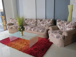 Dolyn Suites - Image 2
