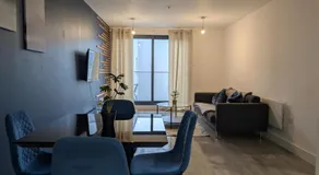 Two Bedroom Flat with Ensuite Bathrooms - Image 3